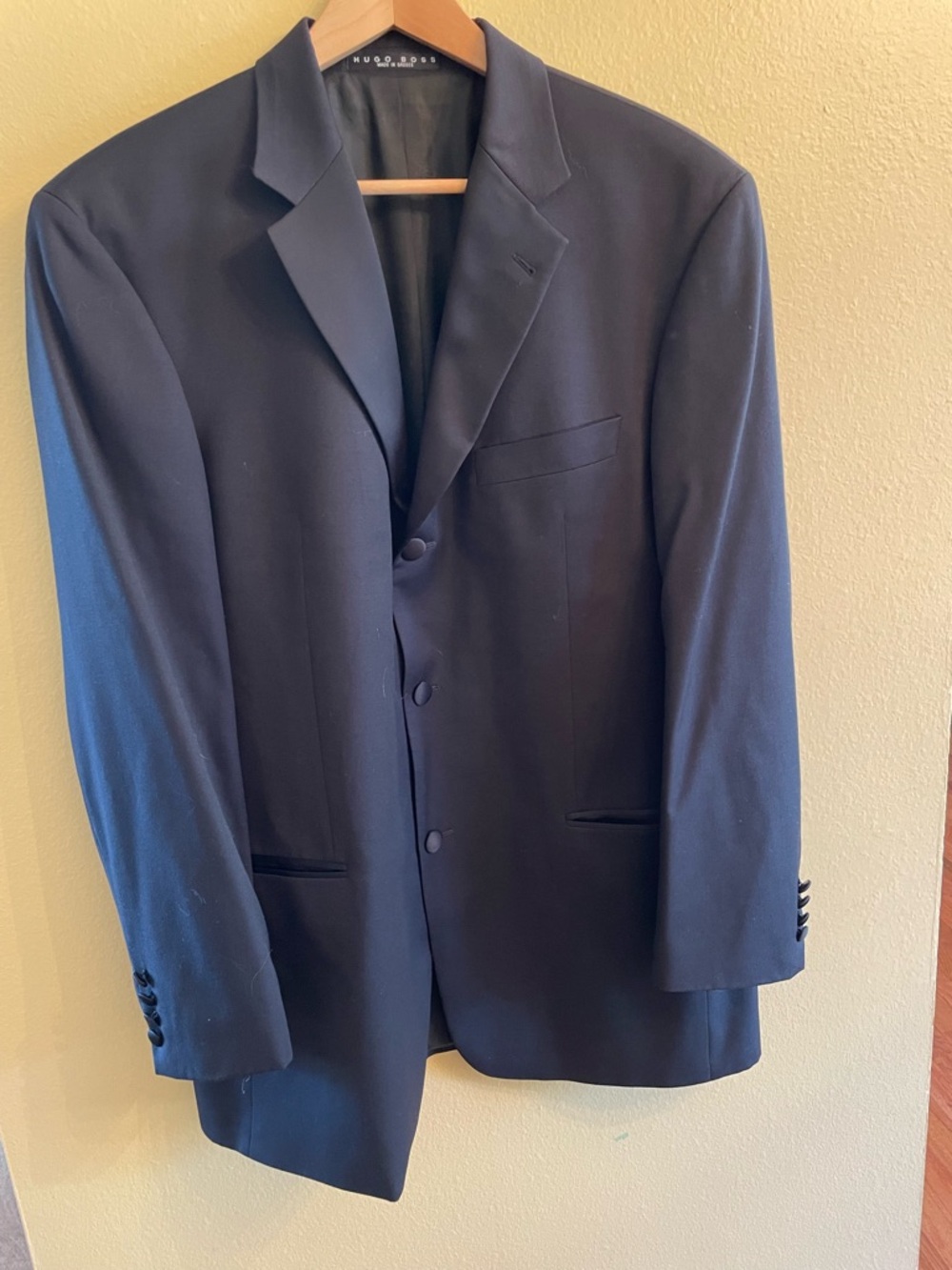 Hugo Boss Men's Black Baker/Jazz 3 piece Tuxedo